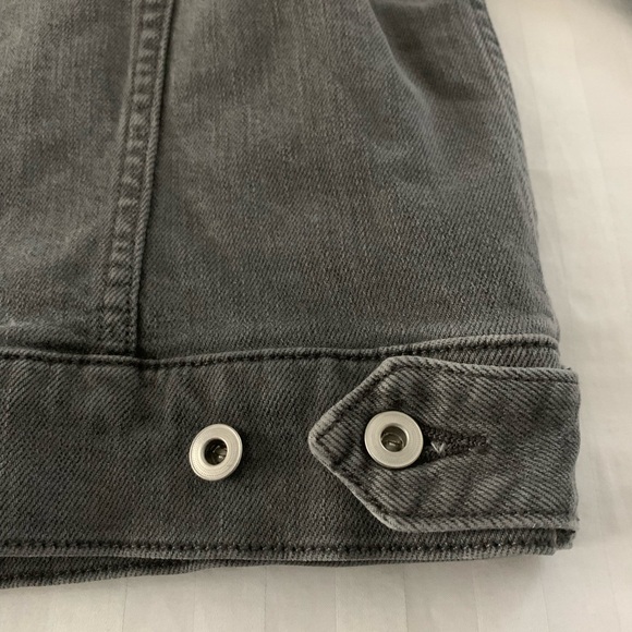 Giftable Men’s R&B Definitive Grey Denim Jacket - Picture 9 of 17